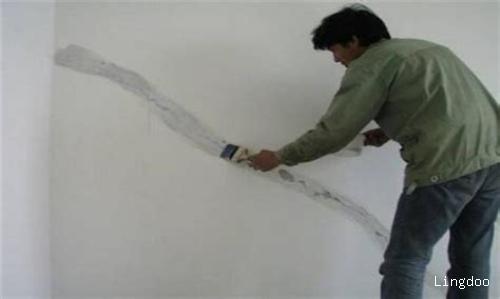 乳胶漆墙面裂缝修补方法（怎么正确修补乳胶漆墙面裂缝）