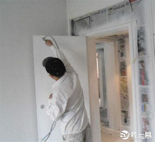 旧墙刷乳胶漆的步骤和方法（通过细节让你的家焕然一新）