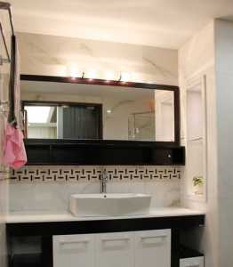 浴缸卫生间瓷砖面盆面盆柜装修效果图