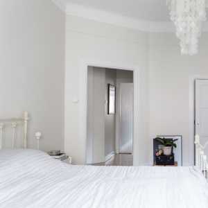 欧式别墅晶莹透亮型起居室装修效果图