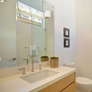 浴室美式乡村浴室柜镜子装修效果图