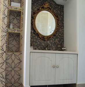 美式新古典家庭卫生间装修效果图