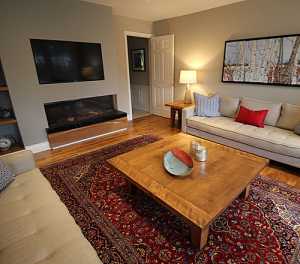 二居室客厅暖色调沙发装修效果图